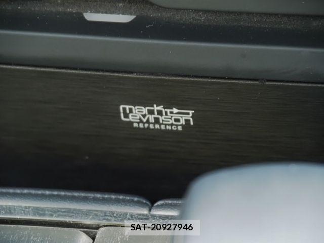 Lexus LS 2021-06 7220986-19