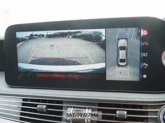 Lexus LS 2021-06 7220986-21
