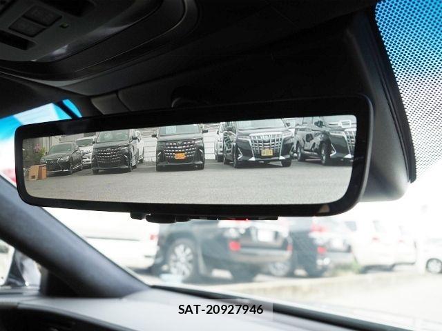 Lexus LS 2021-06 7220986-24