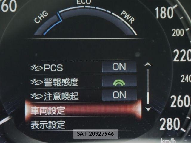 Lexus LS 2021-06 7220986-25
