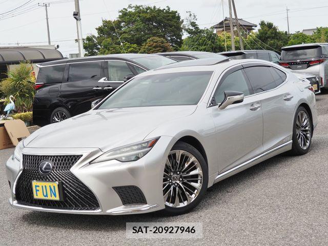 Lexus LS 2021-06 7220986-3