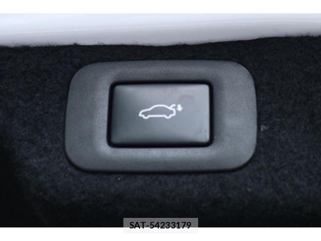 Lexus LS 2018-04 7220987-9