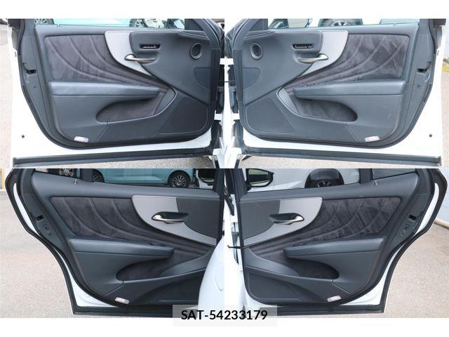 Lexus LS 2018-04 7220987-20