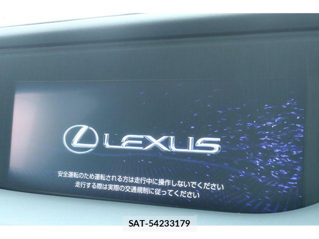 Lexus LS 2018-04 7220987-23
