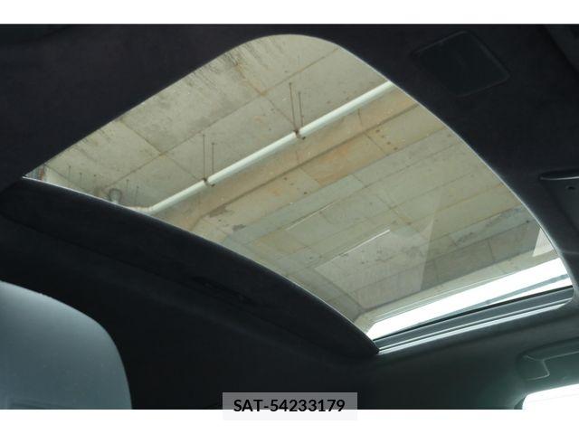 Lexus LS 2018-04 7220987-5