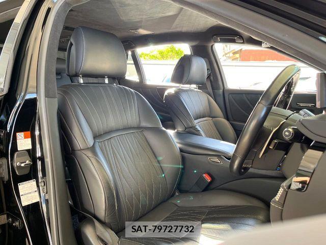 Lexus LS 2019-02 7272228-9