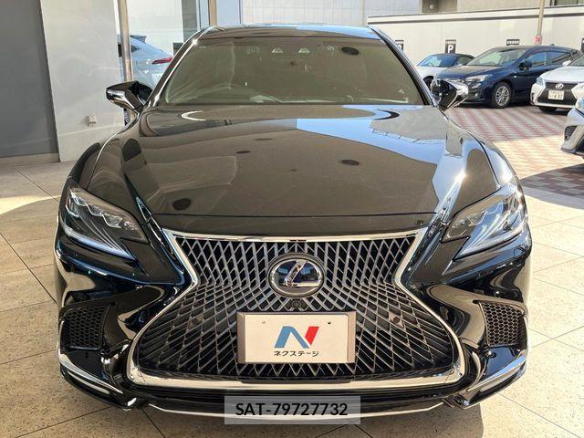 Lexus LS 2019-02 7272228-15