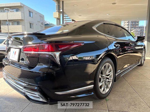 Lexus LS 2019-02 7272228-18