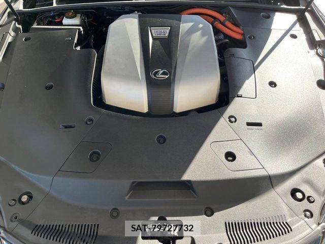 Lexus LS 2019-02 7272228-19