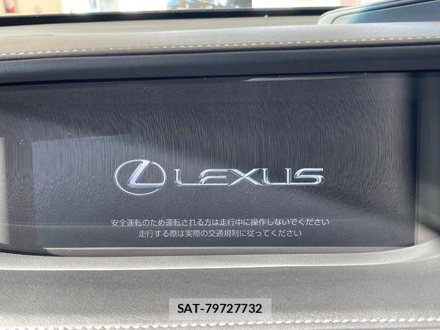 Lexus LS 2019-02 7272228-2