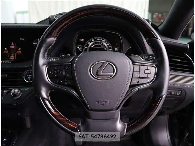 Lexus LS 2017-10 7328040-27
