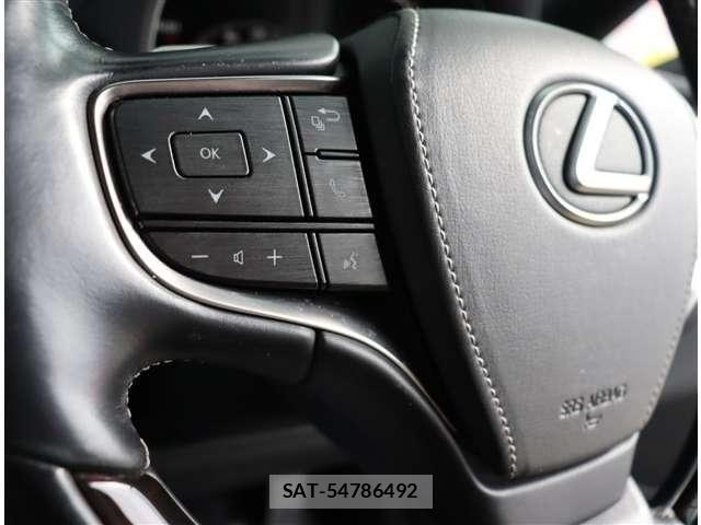Lexus LS 2017-10 7328040-28