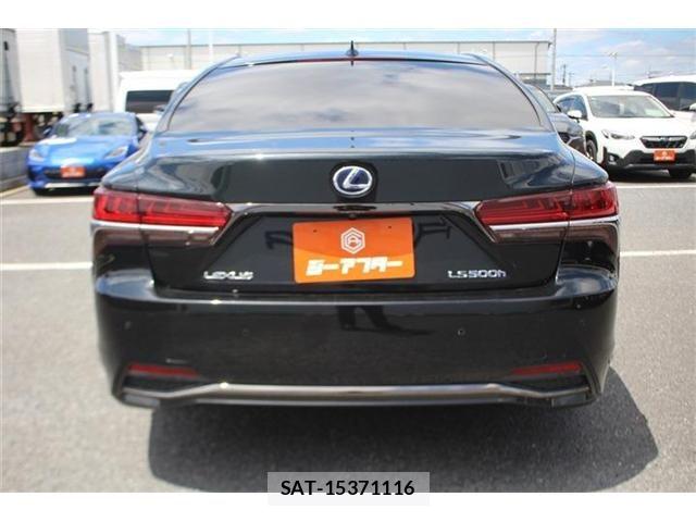 Lexus LS 2017-11 7328045-9