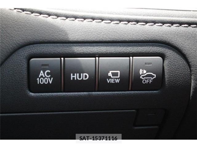 Lexus LS 2017-11 7328045-23