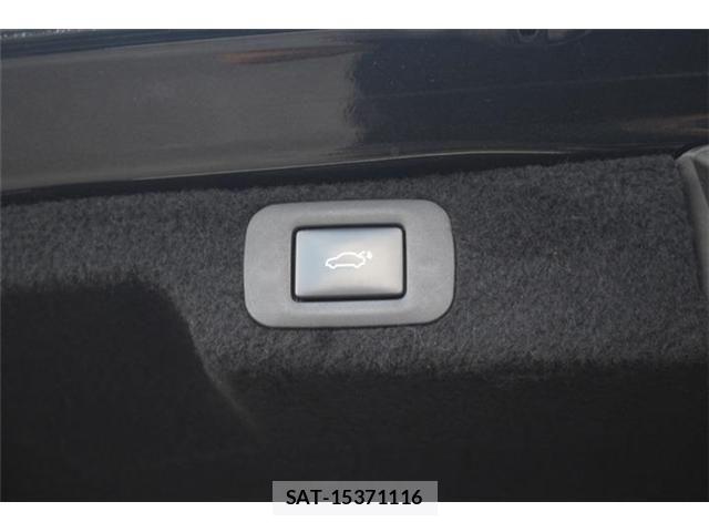 Lexus LS 2017-11 7328045-3
