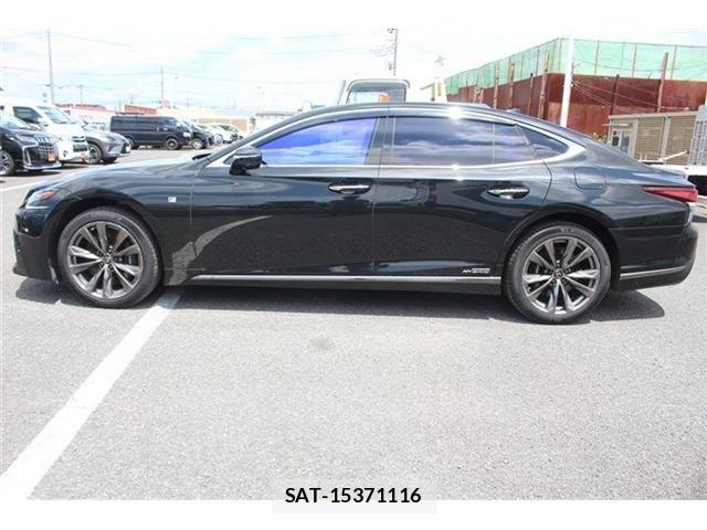 Lexus LS 2017-11 7328045-8