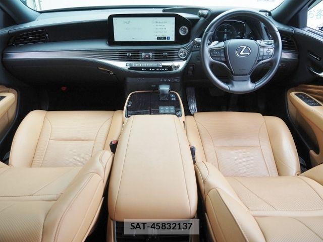 Lexus LS 2023-05 7328039-9