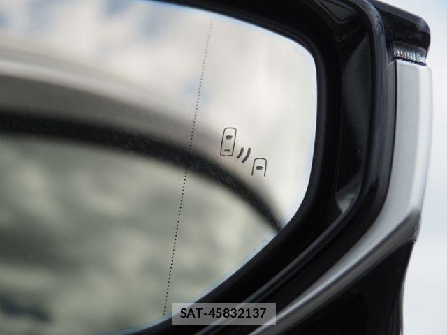 Lexus LS 2023-05 7328039-23