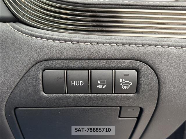 Lexus LS 2018-01 7358503-28
