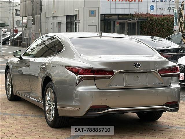 Lexus LS 2018-01 7358503-4