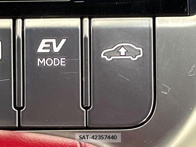 Lexus LS 2017-10 7392676-6