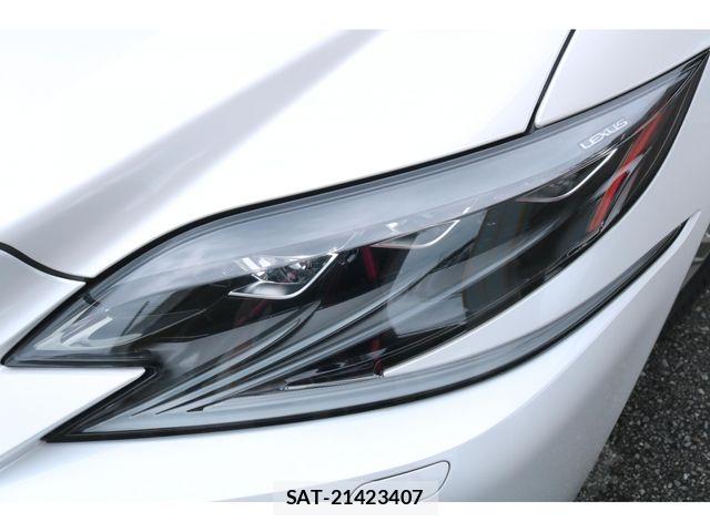 Lexus LS 2018-12 7455412-13