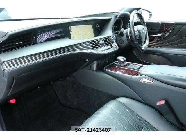 Lexus LS 2018-12 7455412-16