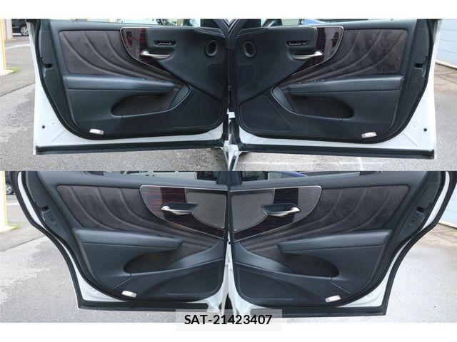 Lexus LS 2018-12 7455412-21
