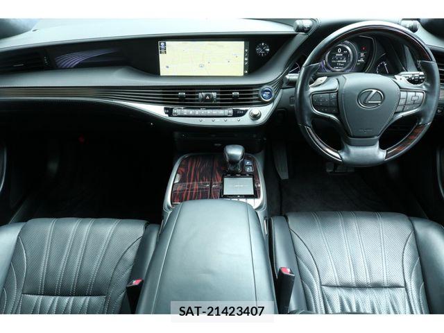 Lexus LS 2018-12 7455412-2