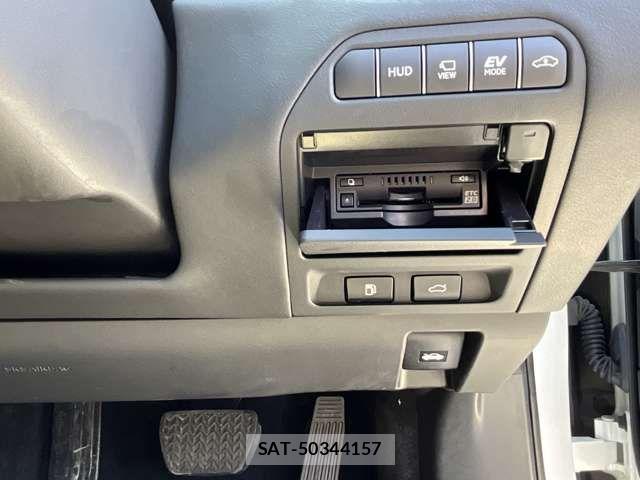 Lexus LS 2020-12 7455411-15