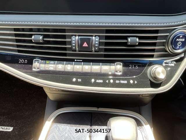 Lexus LS 2020-12 7455411-18