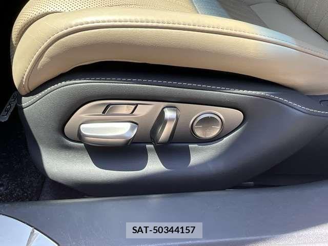 Lexus LS 2020-12 7455411-24