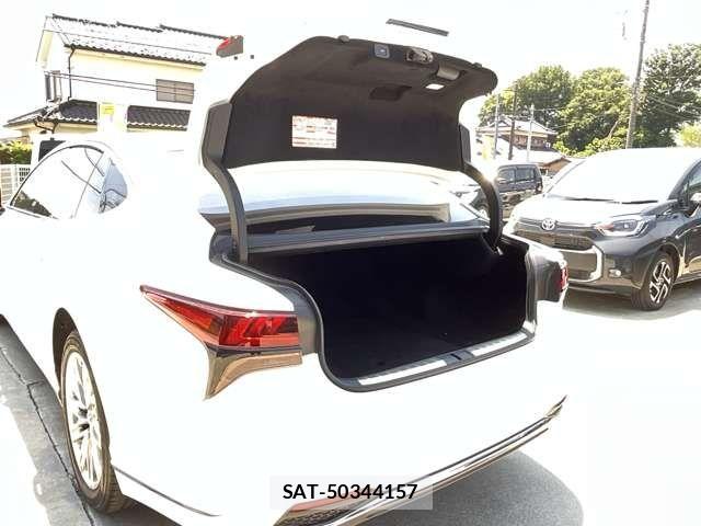 Lexus LS 2020-12 7455411-29