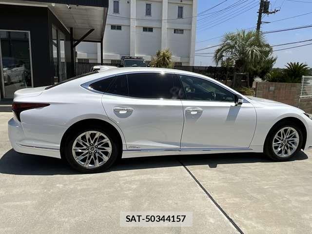 Lexus LS 2020-12 7455411-7