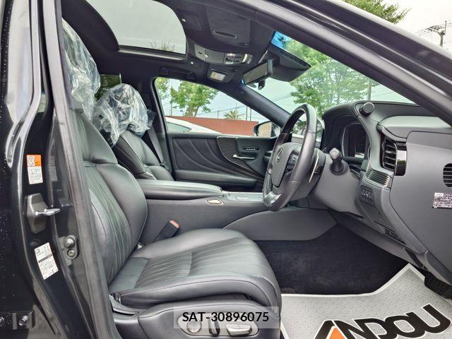 Lexus LS 2023-02 7501276-9