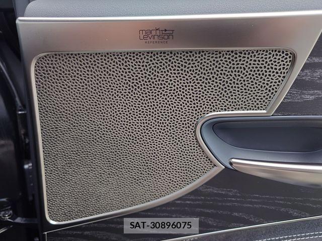 Lexus LS 2023-02 7501276-22