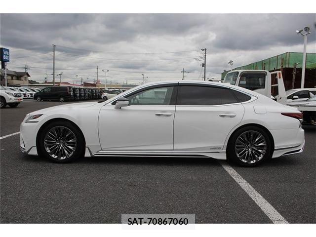 Lexus LS 2017-12 7501278-10