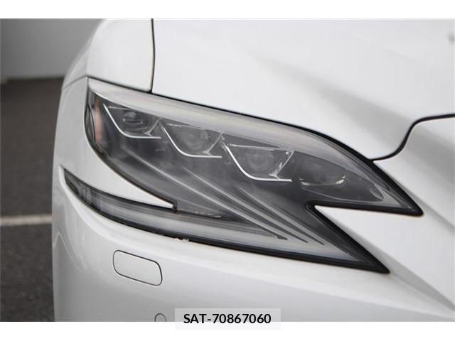 Lexus LS 2017-12 7501278-21