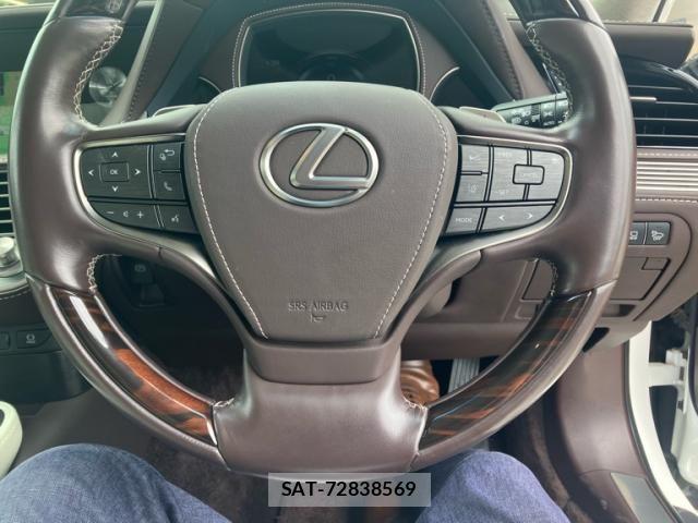 Lexus LS 2017-12 7501277-14