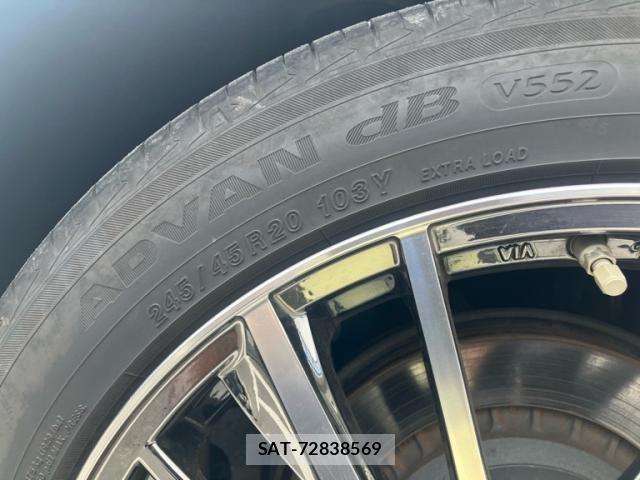 Lexus LS 2017-12 7501277-8