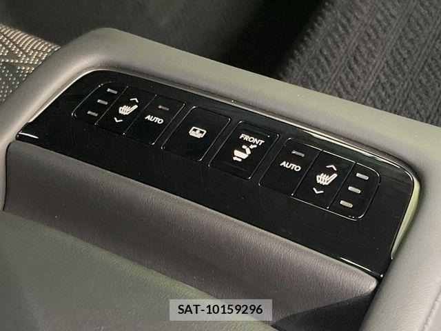 Lexus LS 2017-12 7617666-5