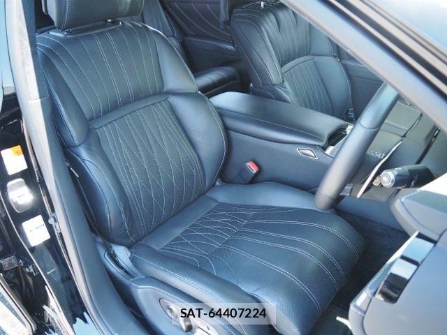 Lexus LS 2023-08 7617665-10