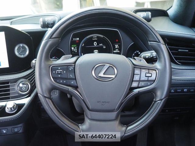 Lexus LS 2023-08 7617665-19