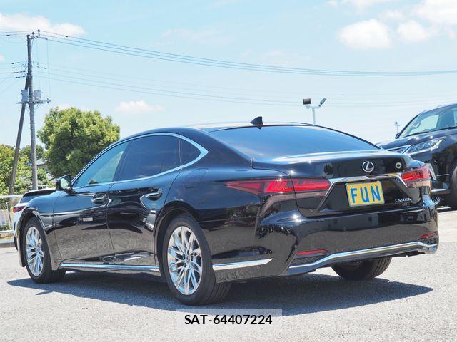 Lexus LS 2023-08 7617665-5