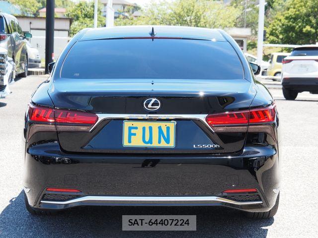 Lexus LS 2023-08 7617665-6