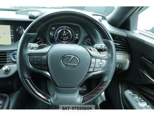 Lexus LS 2019-07 7617663-21