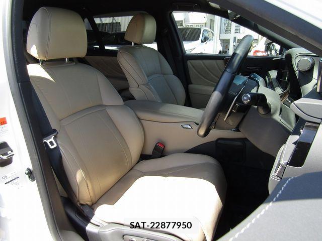 Lexus LS 2022-02 7786515-7
