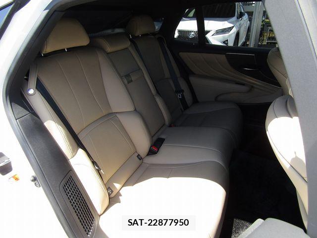 Lexus LS 2022-02 7786515-8