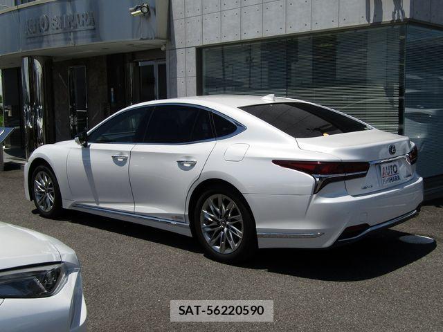 Lexus LS 2017-12 7786512-2