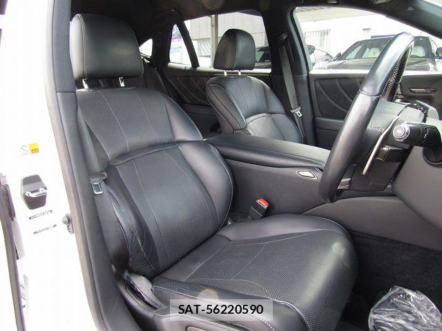 Lexus LS 2017-12 7786512-7